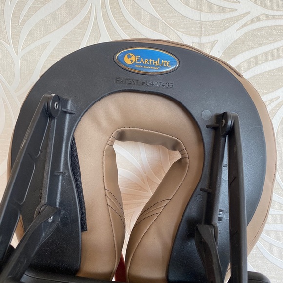 Strata FacePillow & cradle for Earthlite massage tables - Picture 3 of 6